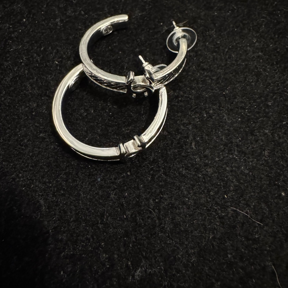 CHANEL Silver Hoop CC Etched Earrings - Picture 4 of 6